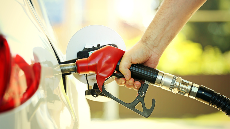 Fuel Pass: Μέχρι πότε πρέπει να χρησιμοποιήσετε το voucher για τα καύσιμα
