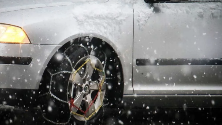 Ιδού πότε πρέπει να έχετε υποχρεωτικά αλυσίδες στο αυτοκίνητο