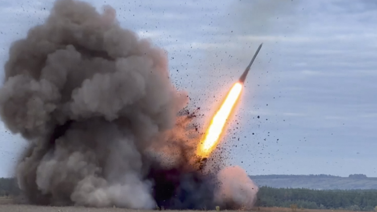 Πεδίο βολής για νέα οπλικά συστήματα το Ιράν: Οι ΗΠΑ χρησιμοποίησαν για πρώτη φορά πυραύλους ακριβείας με εμβέλεια έως 500 χιλιόμετρα, βίντεο 