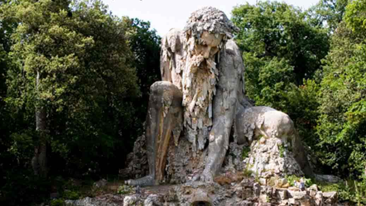  The striking fig  of the Apennine Colossus (video)
