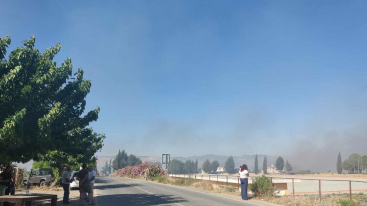 Ανεξέλεγκτη πυρκαγιά στην Πάφο - Εκκενώθηκαν χωριά