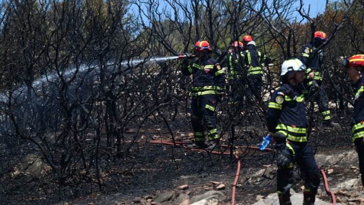 Φωτιά στο Ρέθυμνο: Χωρίς ενεργό μέτωπο - 300 πυροσβέστες παραμένουν στις πυρόπληκτες περιοχές