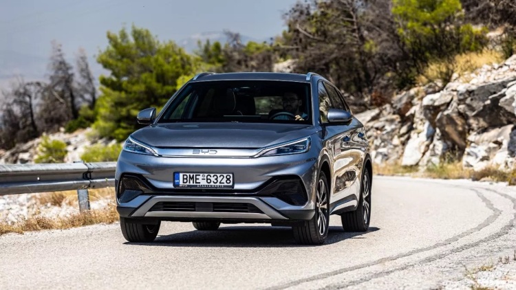 Δοκιμάζουμε το νέο BYD Atto 3 - Πόσο κοστίζει;