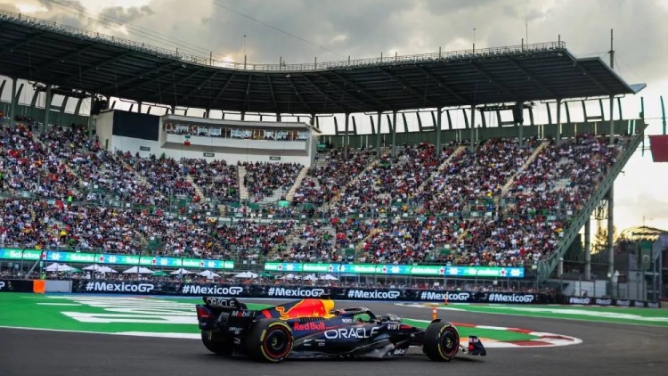 Πακτωλός χρημάτων από Netflix για Champions League, Formula 1 και MotoGP