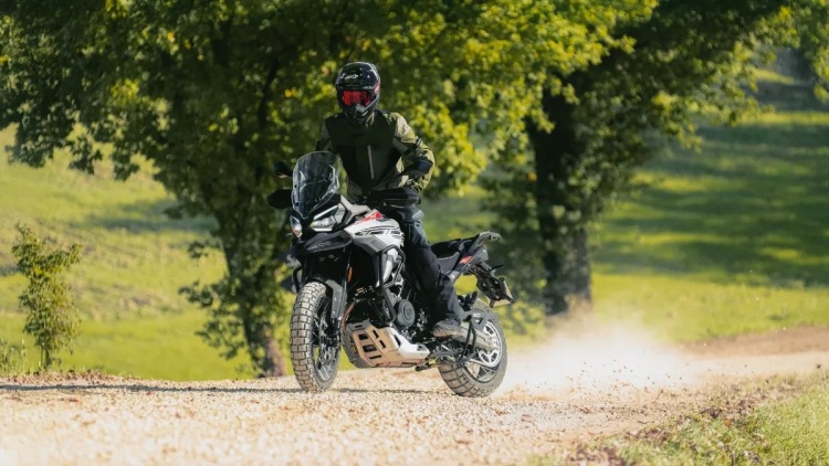 Adventure 1.000 κ.εκ. κάτω από 10.000 ευρώ; (+video)