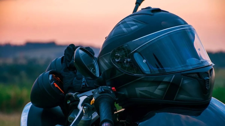 Ακόμα και με πρόστιμα... μαμούθ, δε βάζουν μυαλό