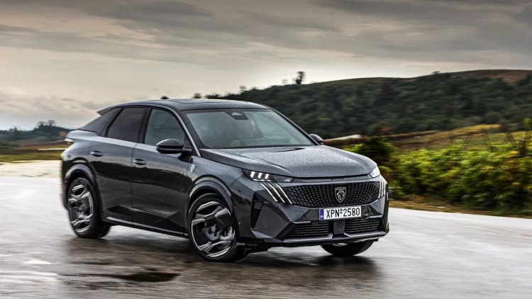 Δοκιμάζουμε το πιο εντυπωσιακό Peugeot 3008 - Πόσο κοστίζει;