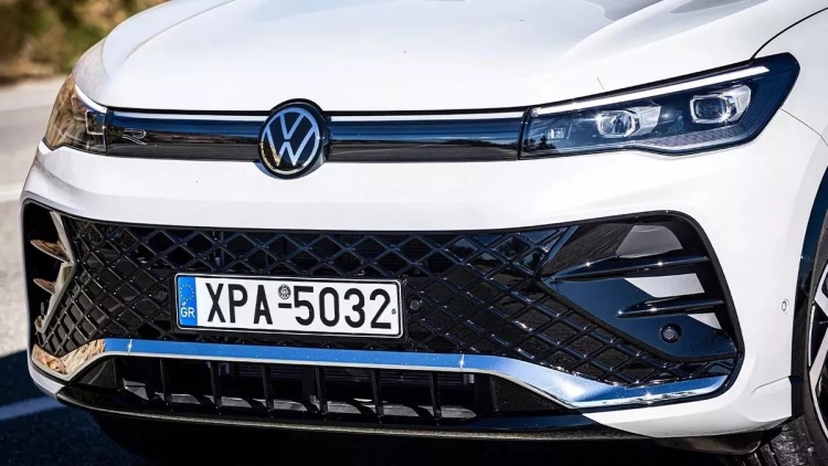 Από 350 ευρώ το πρόστιμο για τις πινακίδες στο αυτοκίνητο