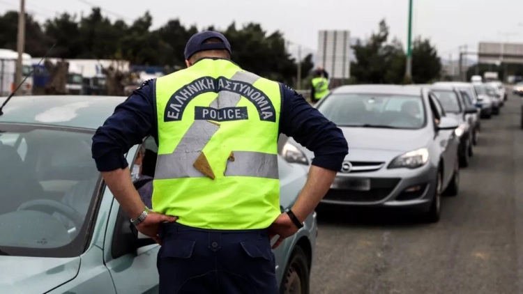 Προσοχή: Πρόστιμο σε όλους τους οδηγούς αν δεν έχουν αυτό το εξάρτημα στο αυτοκίνητο