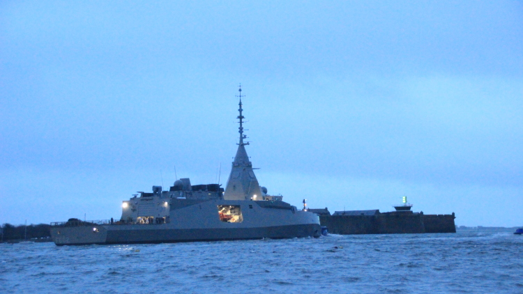 Ξεκίνησαν οι πρώτες θαλάσσιες δοκιμές της φρεγάτας FDI HN «Νέαρχος»