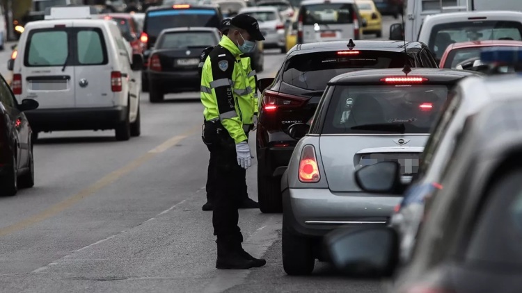 Χιλιάδες οδηγοί μένουν χωρίς δίπλωμα