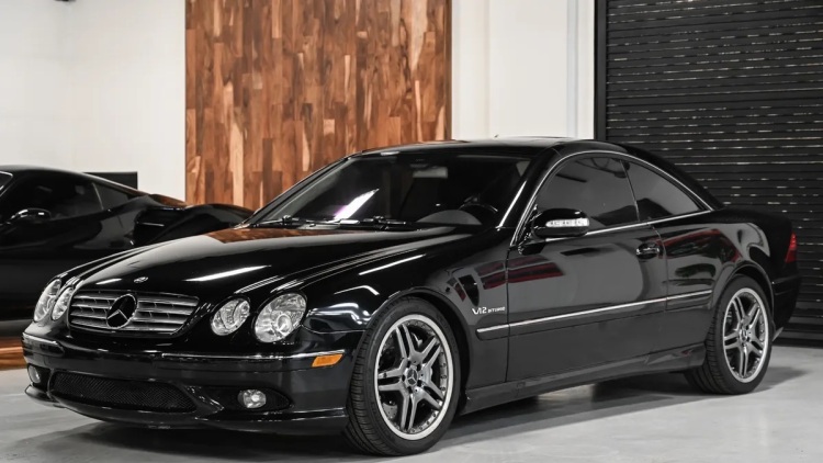 Ποιος έδωσε 293.000 ευρώ για μια Mercedes του 2005;