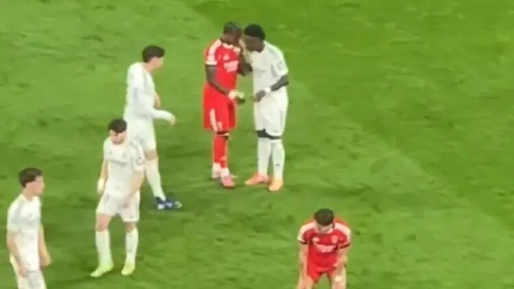 Πρεστιάνι: Έκανε like σε ανάρτηση που ασκεί κριτική σε συμπαίκτη του επειδή ζήτησε την φανέλα από τον Βινίσιους
