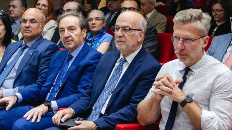 Παγκόσμια Τράπεζα: Η Ελλάδα πρωτοπορεί διεθνώς με τη μεταρρύθμιση του δικαστικού χάρτη