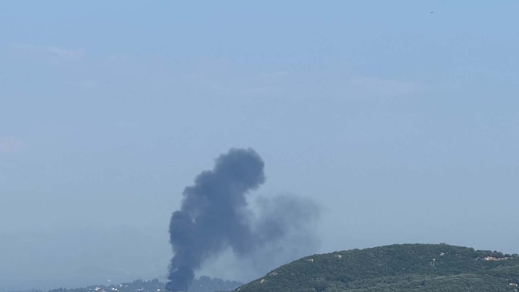 Φωτιά τώρα στον ΧΥΤΑ στο Τεμπλόνι Κέκρυρας