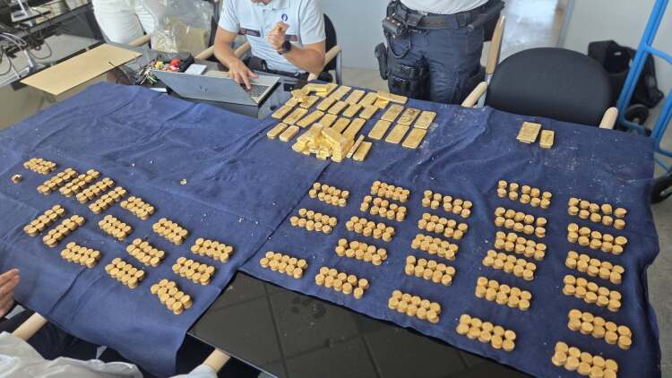 Ράβδοι χρυσού και νομίσματα: Βρήκαν... κρυμμένο θησαυρό αξίας €9 εκατ. κατά τη διάρκεια εργασιών σε κτίριο στο Βέλγιο