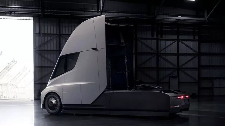 Οριστικό: To Tesla Semi έρχεται Ελλάδα!
