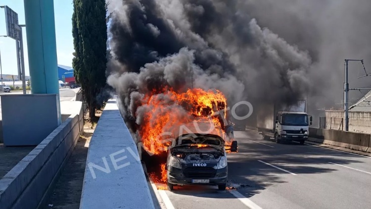 Ρεκόρ πυρκαγιών στους δρόμους: Γιατί λαμπαδιάζουν τα αυτοκίνητα της Ελλάδας