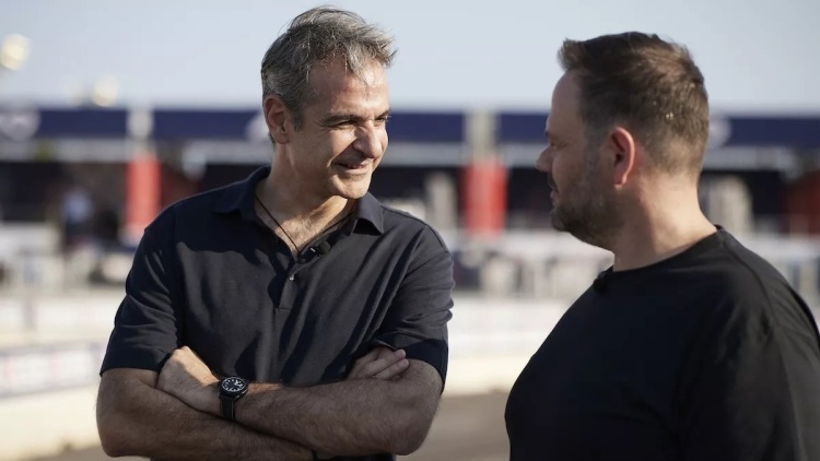 Μητσοτάκης: Θερμικό ή ηλεκτρικό; Τι αυτοκίνητο επιλέγει ο Πρωθυπουργός; (video)