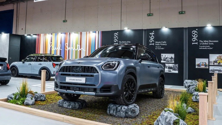 Ηρθε χθες το βράδυ το πιο απίθανο MINI - Που θα το δείτε;