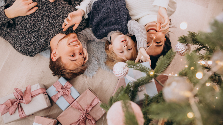 Πέντε δημιουργικές ιδέες για να περάσετε ποιοτικό χρόνο με τα παιδιά σας στις διακοπές των Χριστουγέννων