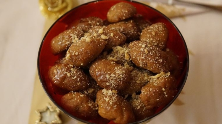 Πού θα βρείτε τα καλύτερα μελομακάρονα στην Αθήνα