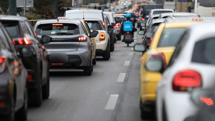 Προβλήματα στη Λ.Συγγρού, ύψος οδού Χαροκόπου, λόγω θραύσης αγωγού ύδρευσης
