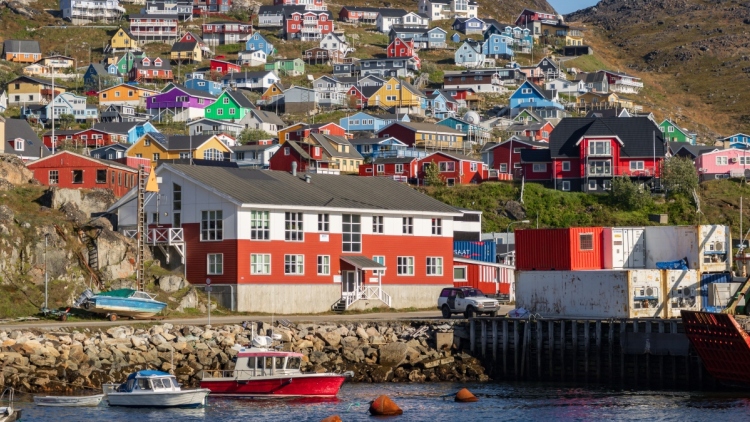 Πώς η Δανία μπορεί να παρακάμψει το ΝΑΤΟ και να «σώσει» τη Γροιλανδία από τις ΗΠΑ: Το κρυφό όπλο που υποχρεώνει τα κράτη-μέλη της ΕΕ να την συνδράμουν στρατιωτικά