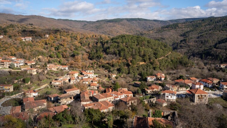 Καρυές Λακωνίας: Ένα ταξίδι στην αυθεντική ψυχή του Πάρνωνα