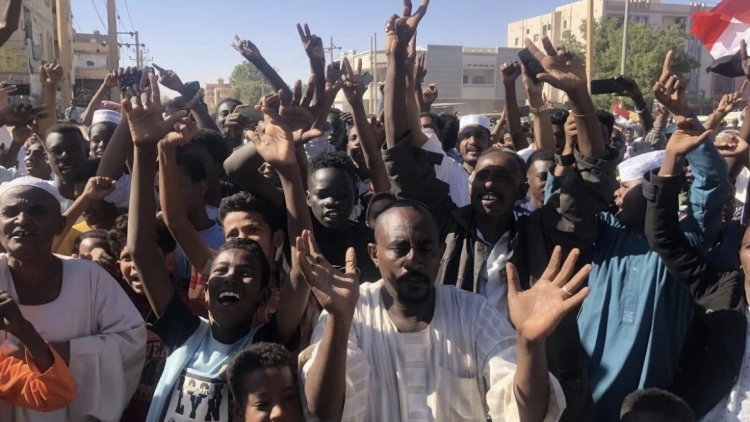 Δραματική η κατάσταση στο Νταρφούρ - Οι ανθρωπιστικές οργανώσεις επιλέγουν ποιους θα σώσουν και ποιους όχι