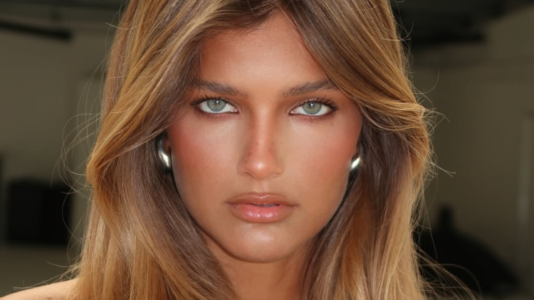 Marquise Layers: Το ιδανικό κούρεμα για κίνηση και όγκο στα μακριά μαλλιά