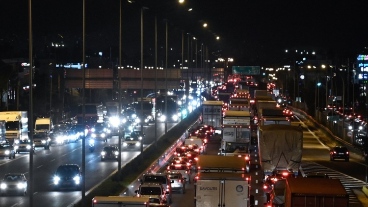 Προβλήματα στην κυκλοφορία στη λεωφόρο Κηφισού, λόγω σύγκρουσης οχημάτων 