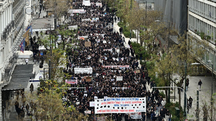  Τέμπη: Ολοκληρώθηκε το μαθητικό - φοιτητικό συλλαλητήριο στην Αθήνα - Συγκεντρώσεις σε όλη τη χώρα