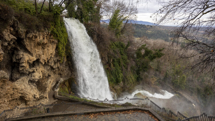 Χειμερινές διακοπές στην Έδεσσα: «Βουτιά» στην πόλη των νερών