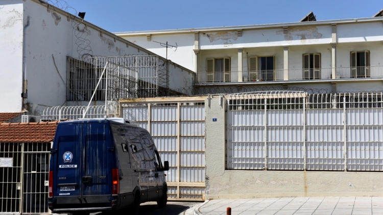 Αστυνομική επιχείρηση στις φυλακές Κορυδαλλού, βρέθηκαν κινητά