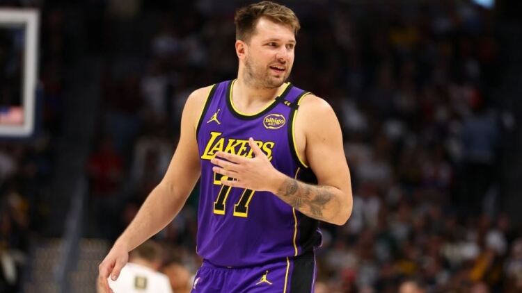 Triple-double από το ημίχρονο ο Ντόντσιτς στο 142-111 των Λέικερς στην Ουάσινγκτον, δείτε βίντεο 