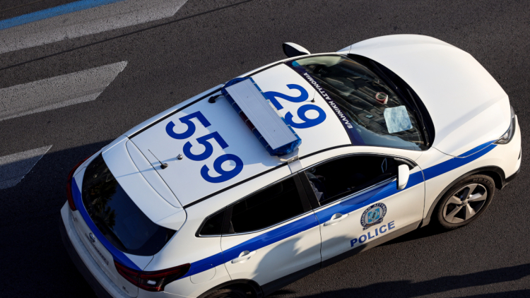 Χειροπέδες σε τρεις Τούρκους μέλη εγκληματικής οργάνωσης στην Αττική 
