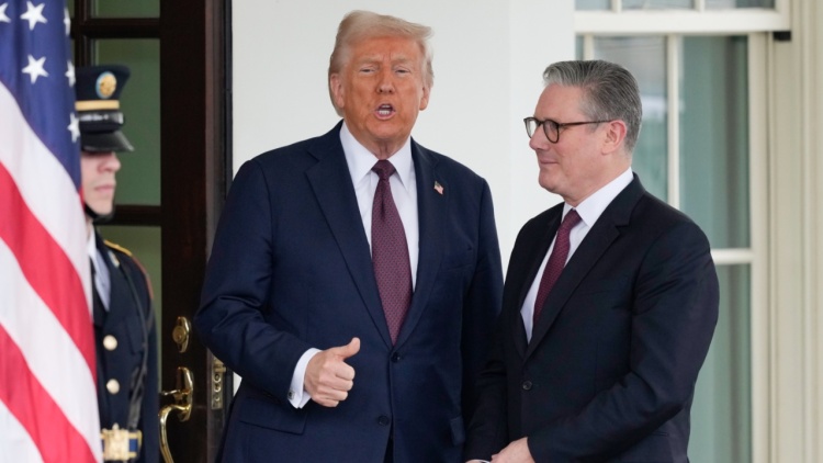 Τηλεφωνική επικοινωνία Στάρμερ - Τραμπ για τον πόλεμο στην Ουκρανία