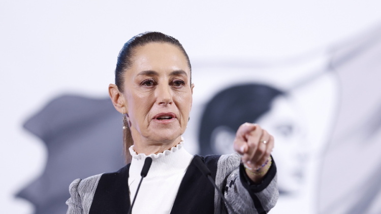 Η πρόεδρος του Μεξικού προτείνει να μεσολαβήσει μεταξύ ΗΠΑ και Βενεζουέλας για να αποφευχθεί μια «ένοπλη επέμβαση»