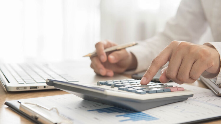 Οικονομική ενίσχυση €391 από τον ΟΠΕΚΑ: Οροι, δικαιώματα και δικαιούχοι
