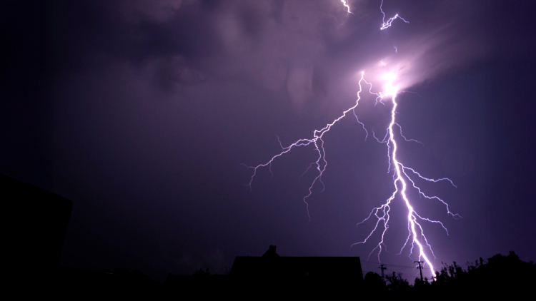 Τουλάχιστον 14 άνθρωποι νεκροί από κεραυνούς στο Μπανγκλαντές
