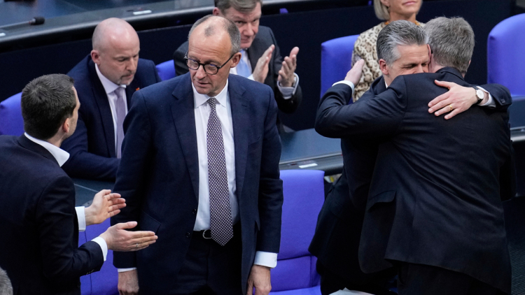 Γερμανία: Ένας στους δύο δεν πιστεύει ότι η κυβέρνηση θα ολοκληρώσει τη θητεία της - Σταθερό προβάδισμα για την AfD