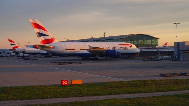 Τρόμος σε πτήση της British Airways: Αεροπλάνο έχασε 27.000 πόδια μέσα σε επτά λεπτά και έκανε αναγκαστική προσγείωση στο Χίθροου
