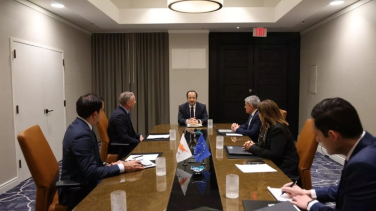 Συνάντηση Χριστοδουλίδη με τον αντιπρόεδρο της ExxonMobil,  6-9 τρισ. κυβικά πόδια η ποσότητα φυσικού αερίου στο τεμάχιο 10 

