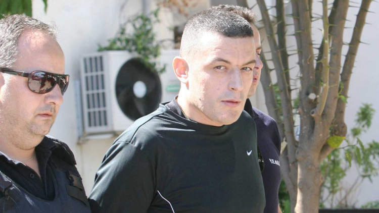 Ο βαρυποινίτης Αλκέτ Ριζάι δεν επέστρεψε στις φυλακές Δομοκού, ξανά δραπέτης μετά τους πυροβολισμούς στην Ανάβυσσο