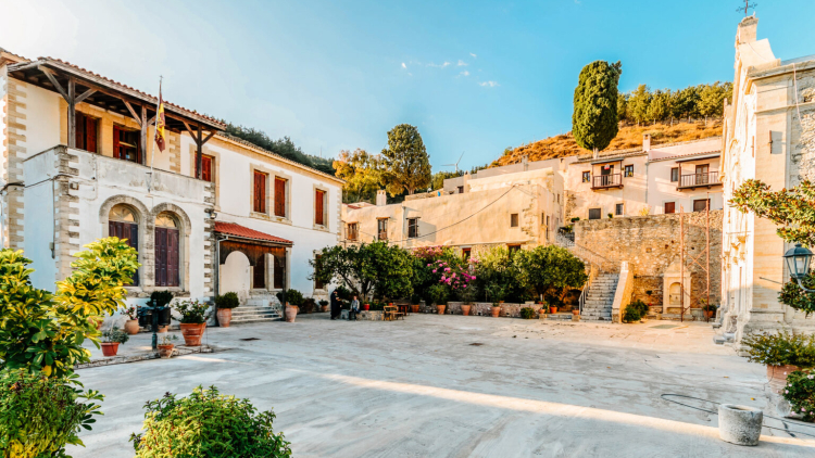  Πάσχα στο Ηράκλειο: Μια περιήγηση στις εκκλησίες του νομού 