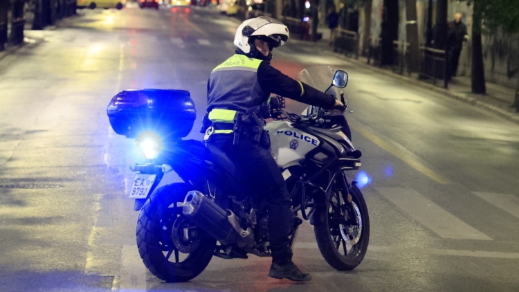 Σύλληψη 16χρονου με ανασφάλιστο δίκυκλο μετά από καταδίωξη στο Αγρίνιο

