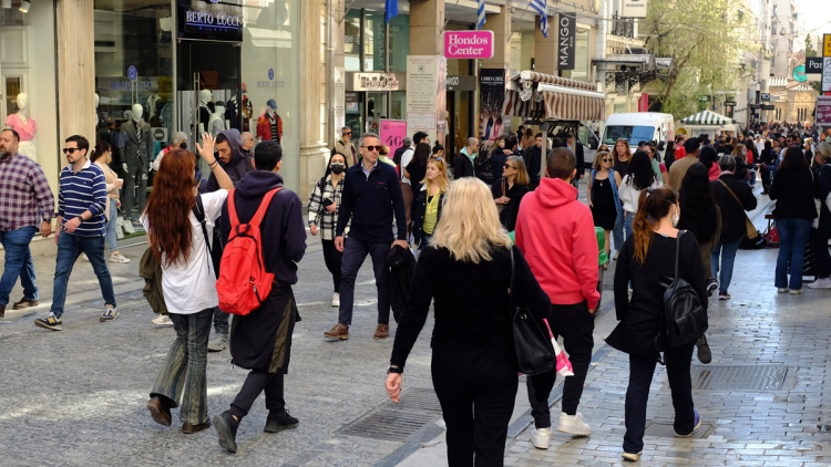 Το πασχαλινό ωράριο των εμπορικών καταστημάτων σε Αθήνα, Πειραιά και Θεσσαλονίκη
