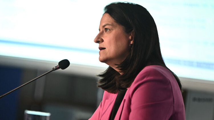 Κεραμέως: Επεκτείνεται η ψηφιακή κάρτα εργασίας σε νέους κλάδους, τι είπε για το ύψος του κατώτατου μισθού από την 1η Απριλίου