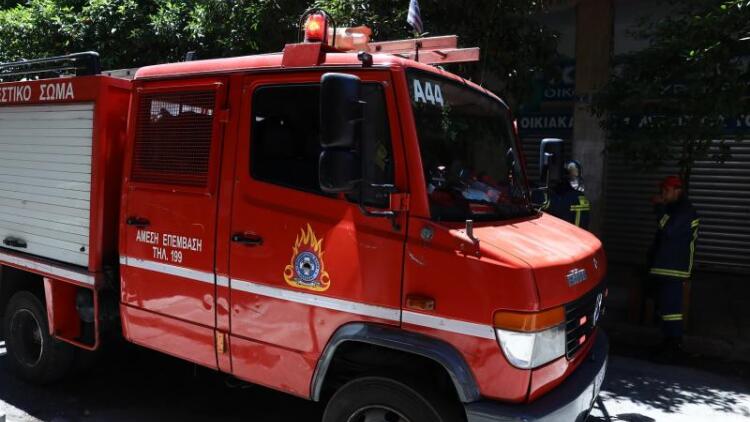 Φωτιά σε υπόγειο διαμέρισμα στα Πατήσια
